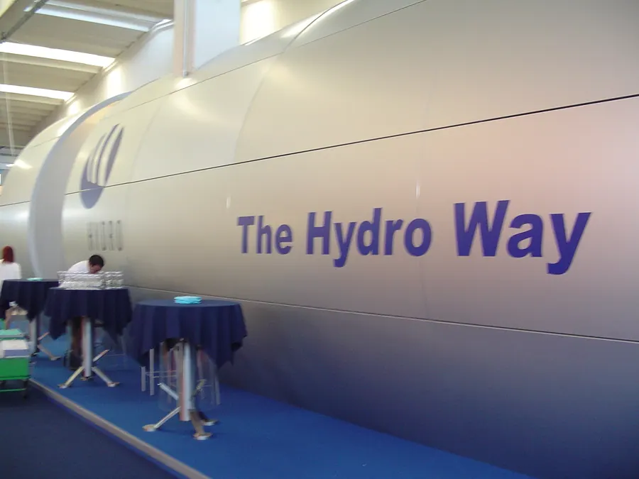 METEF 2006 STAND HYDROALUMINIUM 3