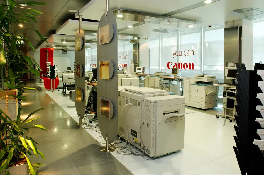 SHOW ROOM CANON SPA MILANO 8