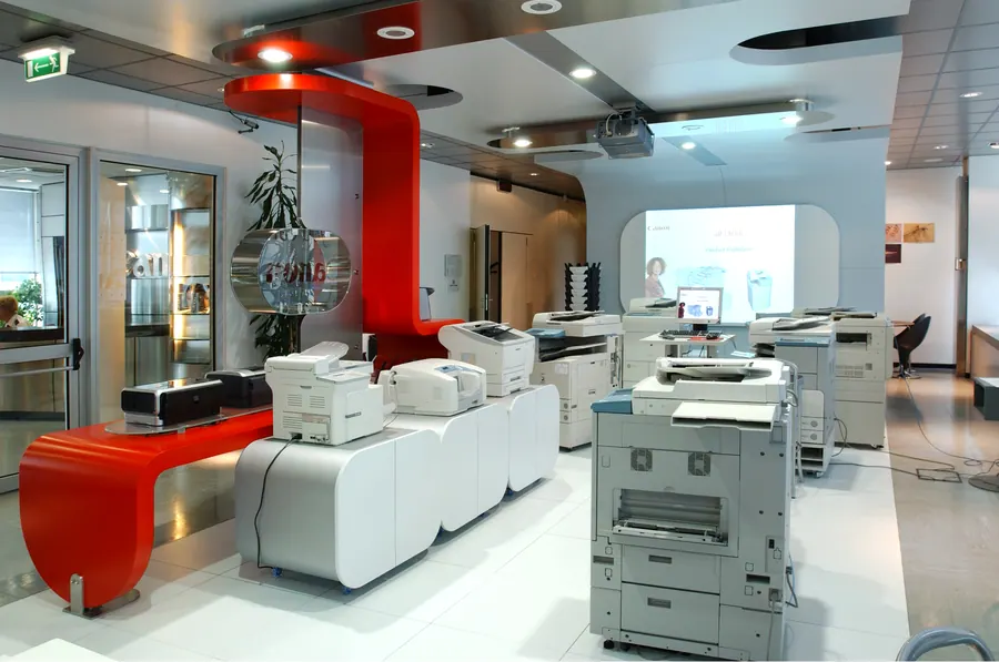 SHOW ROOM CANON SPA MILANO 1