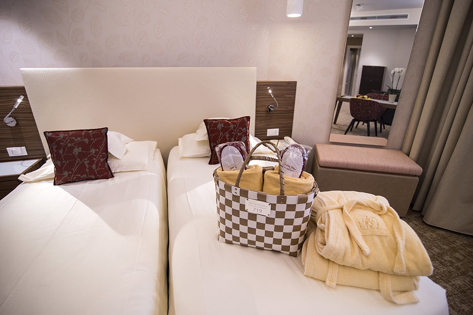 HOTEL GARDEN MONTEGROTTO JUNIOR SUITE 2