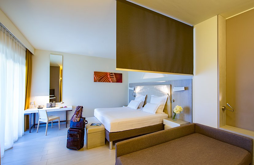 HOTEL TIMI AMA VILLASIMIUS 5